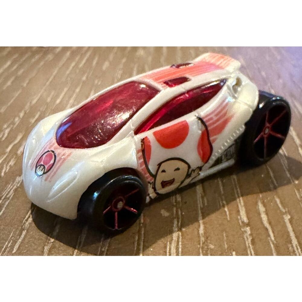 Hot Wheels Nintendo Super Mario Series Toad Vandetta Super Van Diecast Mattel